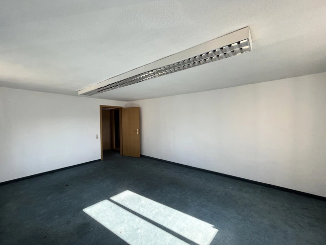 Innenansicht Büro und Lager