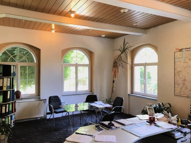 Villa, Büro im HP