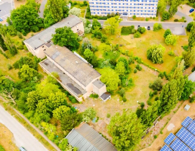 Bürogebäude von Südost (1)
