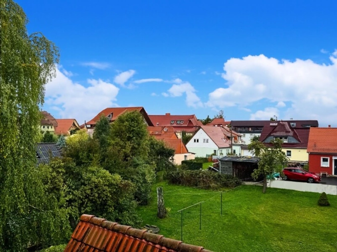 Blick aus dem OG in den Garten
