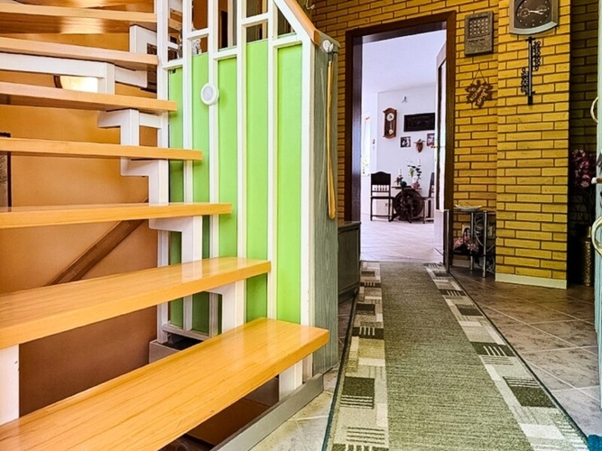 Von der Haustür zum Wohnzimmer