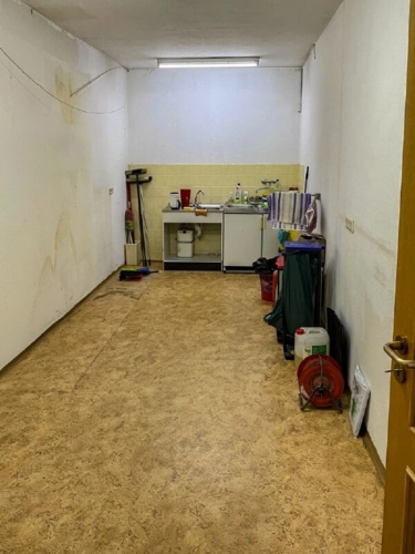 Küche im Flachbau auf West