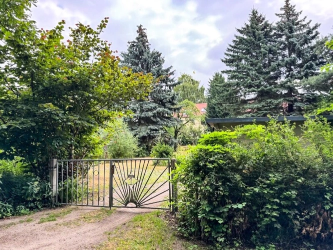 Nachbar hinten