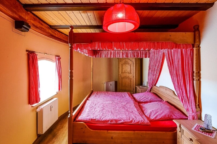 Im Ferienhaus (4)