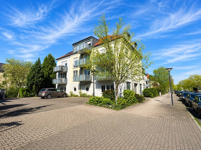 Straßenansicht
