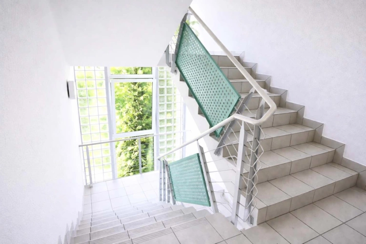 Blick ins Treppenhaus