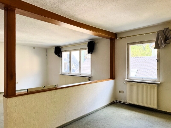 Speisen und Wohnen im OG