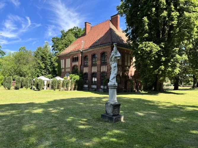 Villa (2)