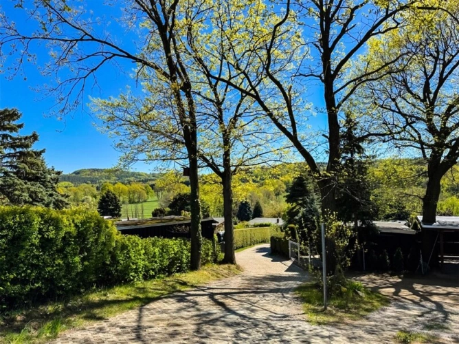 Zugang vom Parkplatz (1)