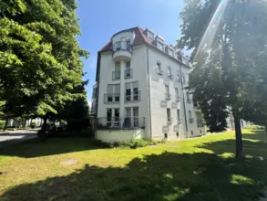 BEZUGSFREIES DACHGESCHOSS IN BEVORZUGTER LAGE