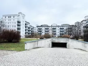 EBENERDIGER TIEFGARAGEN-STELLPLATZ ZU VERKAUFEN