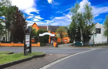 Landhotel mit Restaurant - für Reisende und Einwohner