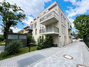 SCHÖNE 3-RAUM WOHNUNG MIT GARTEN